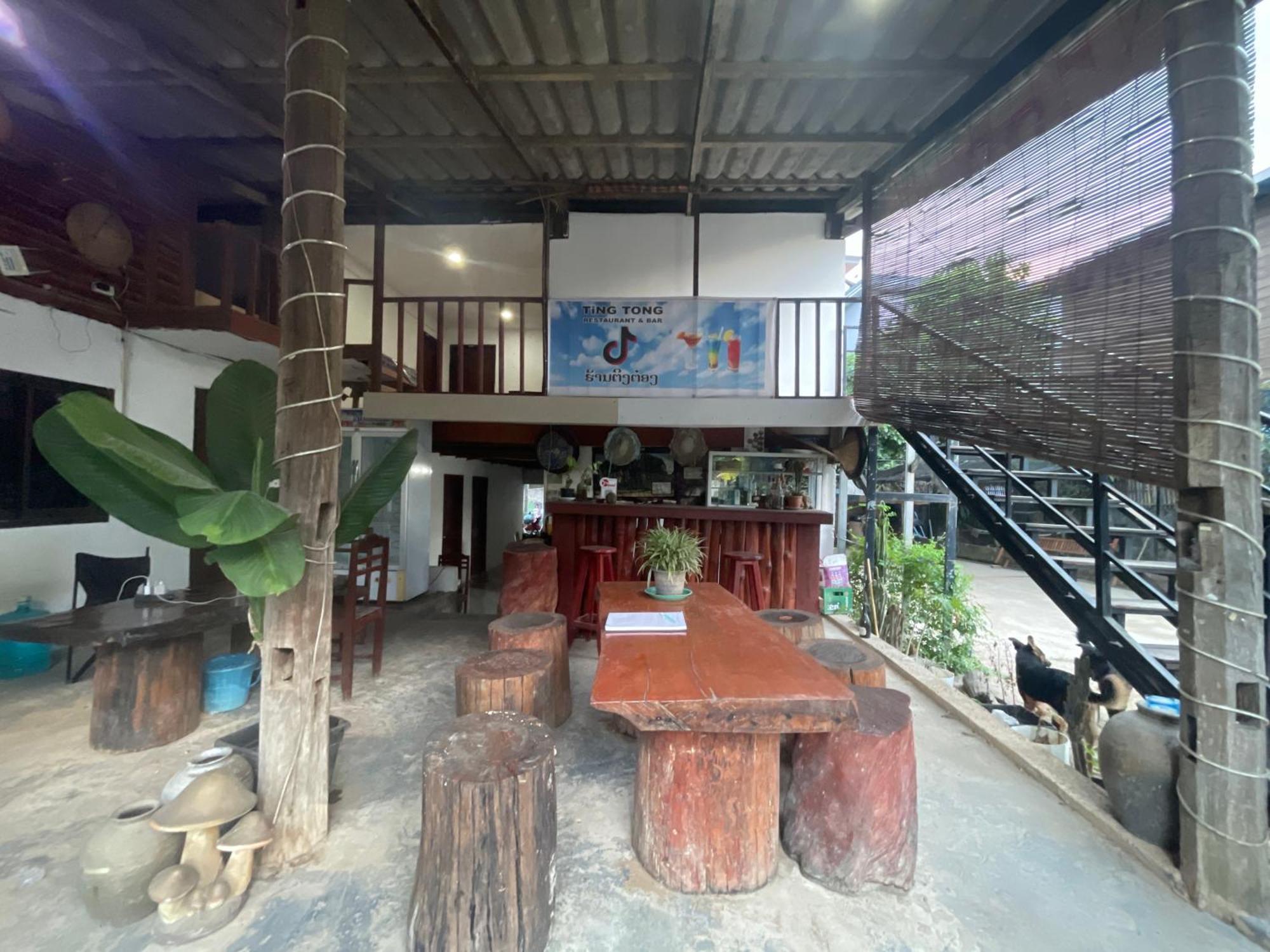 Outland Hostel Vang Vieng Exterior foto